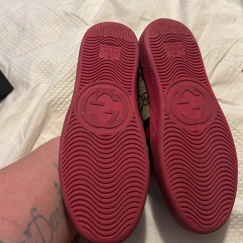 Gucci Kids Giraffe Slip-On Sneakers – Size 32 (US Kids 2–2.5) - Picture 3 of 16